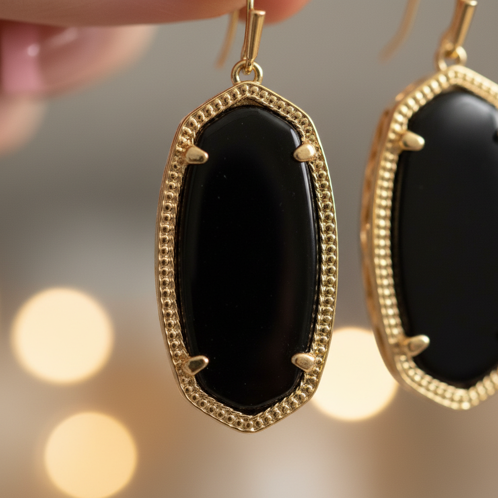 Kendra Scott Elle Earrings - stone close-up